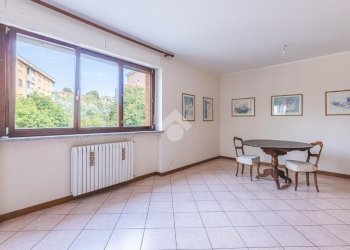 Appartamento Via S. Lorenzo, Ivrea - foto 7