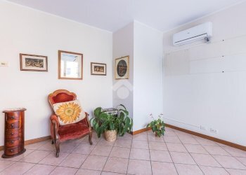 Appartamento Via S. Lorenzo, Ivrea - foto 9