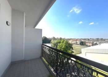 Three-room apartment Via Novy Jicin, Novellara - photo 4