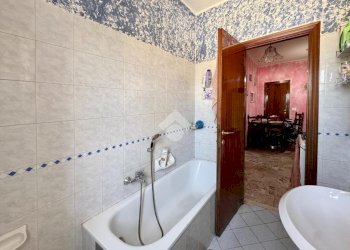 Three-room apartment Via Novy Jicin, Novellara - photo 15