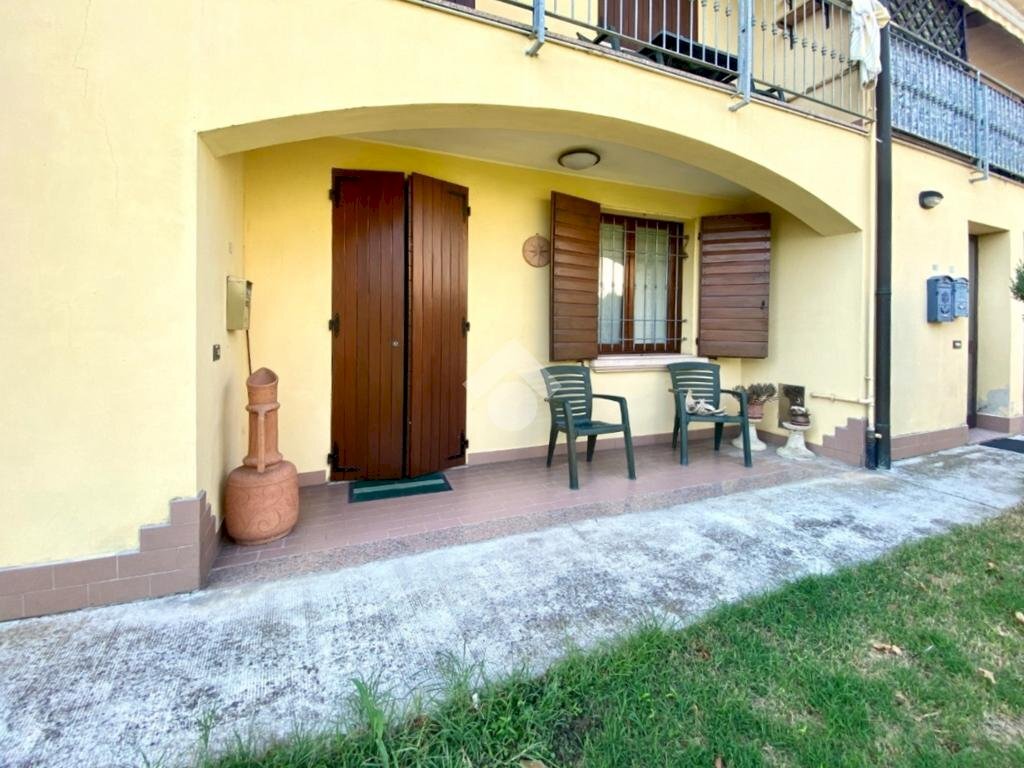Four-room apartment Via cantone, Reggiolo - photo 2