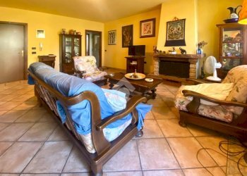 Four-room apartment Via cantone, Reggiolo - photo 4
