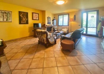 Four-room apartment Via cantone, Reggiolo - photo 6