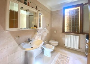 Four-room apartment Via cantone, Reggiolo - photo 16