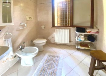 Four-room apartment Via cantone, Reggiolo - photo 17