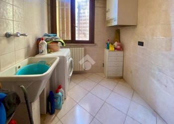 Four-room apartment Via cantone, Reggiolo - photo 20