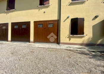 Four-room apartment Via cantone, Reggiolo - photo 23