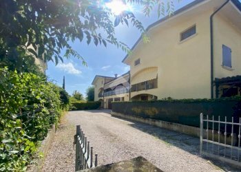 Four-room apartment Via cantone, Reggiolo - photo 25