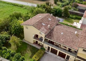 Four-room apartment Via cantone, Reggiolo - photo 27
