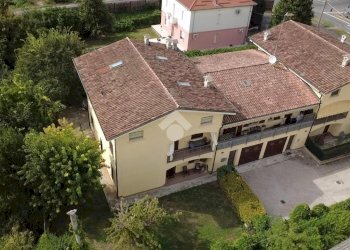 Four-room apartment Via cantone, Reggiolo - photo 28