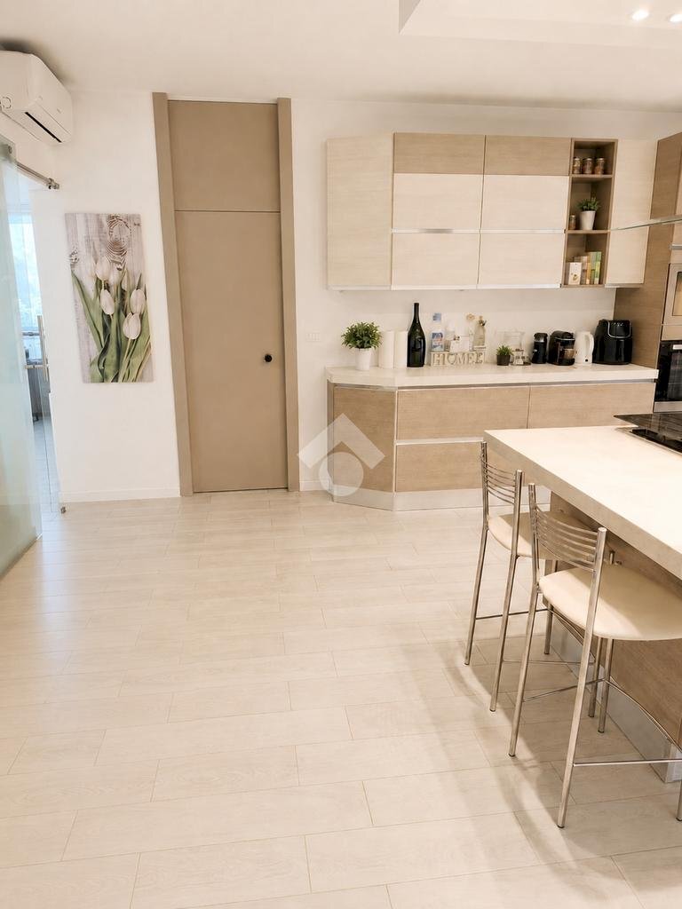 Three-room apartment via giotto, hamlet Milano 3, Basiglio - photo 2