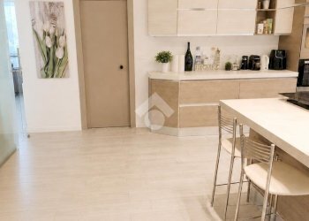 Three-room apartment via giotto, hamlet Milano 3, Basiglio - photo 2
