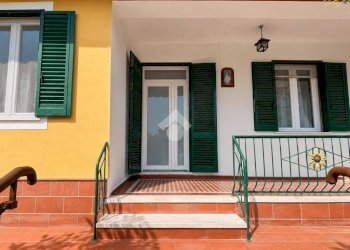 Four-room apartment Piazza Giacomo Mateotti, Santo Stefano di Magra - photo 2