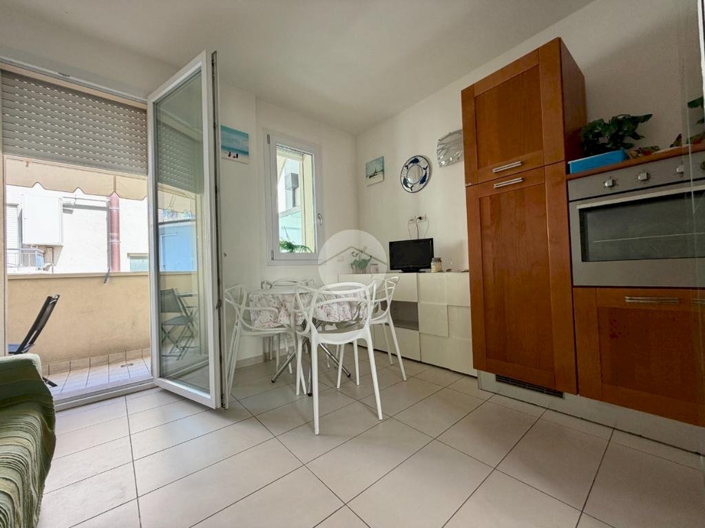 Bilocale Viale Regina Elena, Rimini - foto 2