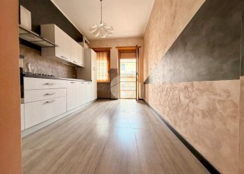 Three-room apartment Via Giosuè Borsi, Torino (neighborhood Lucento) - photo 8