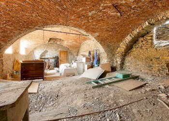 Warehouse Via IV Novembre, Chiusavecchia - photo 9