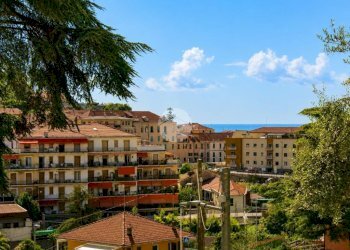 Four-room apartment Via P. Costantino, Imperia - photo 4