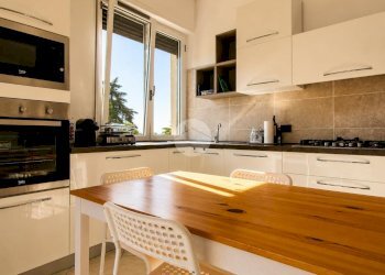 Four-room apartment Via P. Costantino, Imperia - photo 10