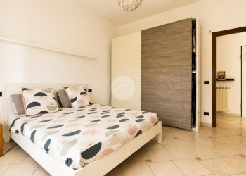 Four-room apartment Via P. Costantino, Imperia - photo 14