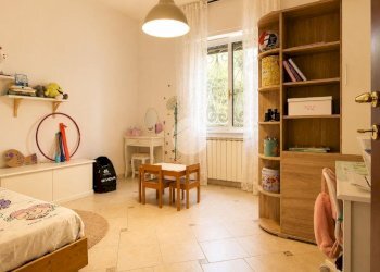 Four-room apartment Via P. Costantino, Imperia - photo 15