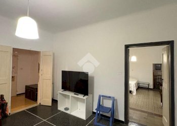 Four-room apartment Via di S. Bernardo, Genova (neighborhood Centro Storico) - photo 9