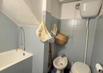 Four-room apartment Via di S. Bernardo, Genova (neighborhood Centro Storico) - photo 13