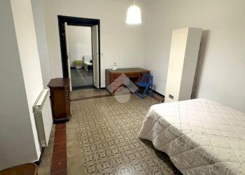 Four-room apartment Via di S. Bernardo, Genova (neighborhood Centro Storico) - photo 25