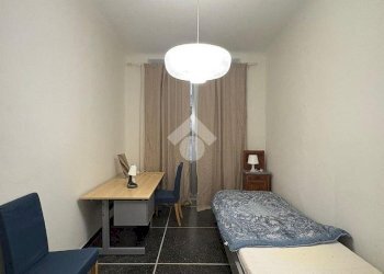 Four-room apartment Via di S. Bernardo, Genova (neighborhood Centro Storico) - photo 27