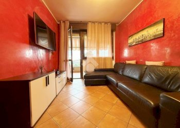 Three-room apartment Via Carlo Mazzola, Peschiera Borromeo - photo 2