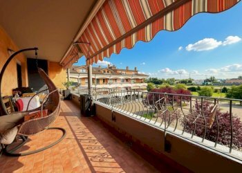 Three-room apartment Via Carlo Mazzola, Peschiera Borromeo - photo 4