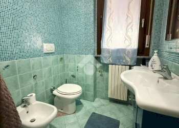 Three-room apartment Via Carlo Mazzola, Peschiera Borromeo - photo 8