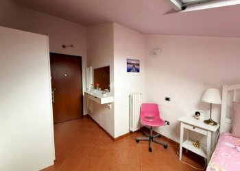 Three-room apartment Via Carlo Mazzola, Peschiera Borromeo - photo 11