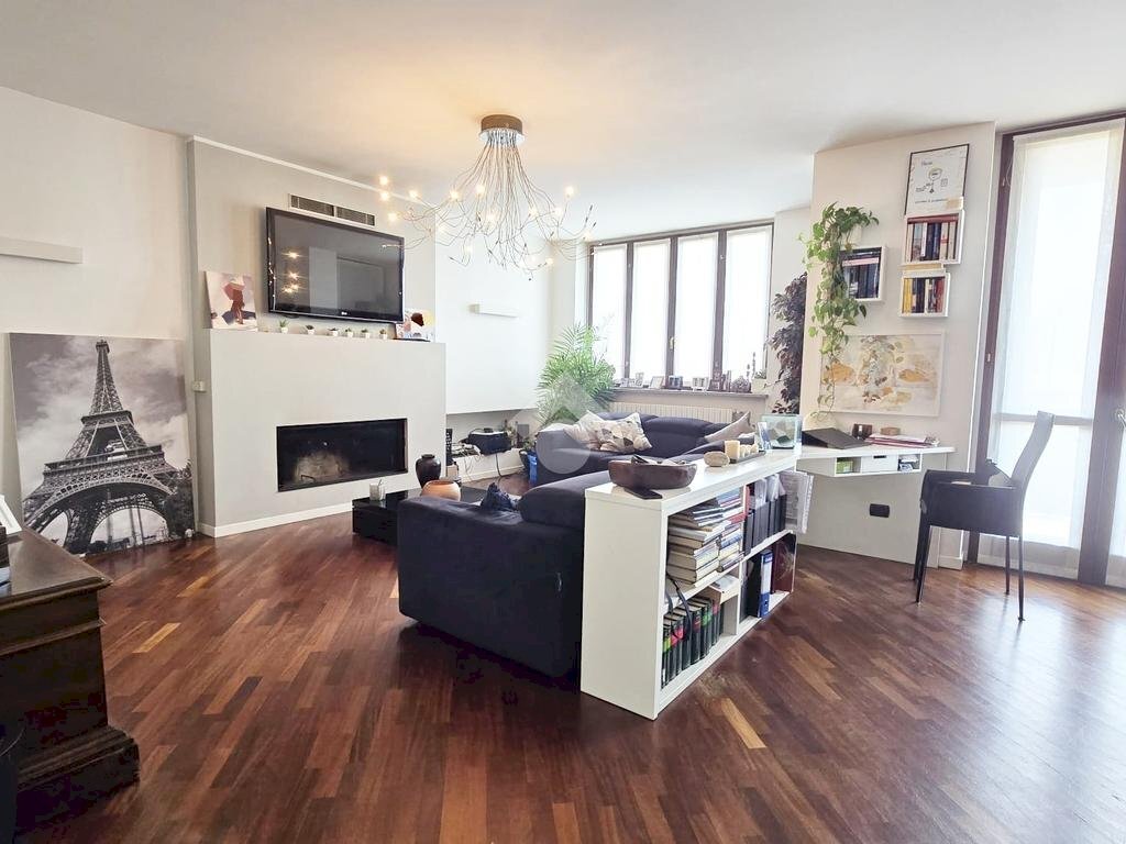 Four-room apartment Via Umbria, Peschiera Borromeo - photo 3