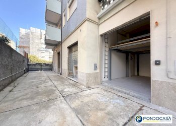 Foto 7 - Box Via Aurelia
 
378, Loano - foto 7