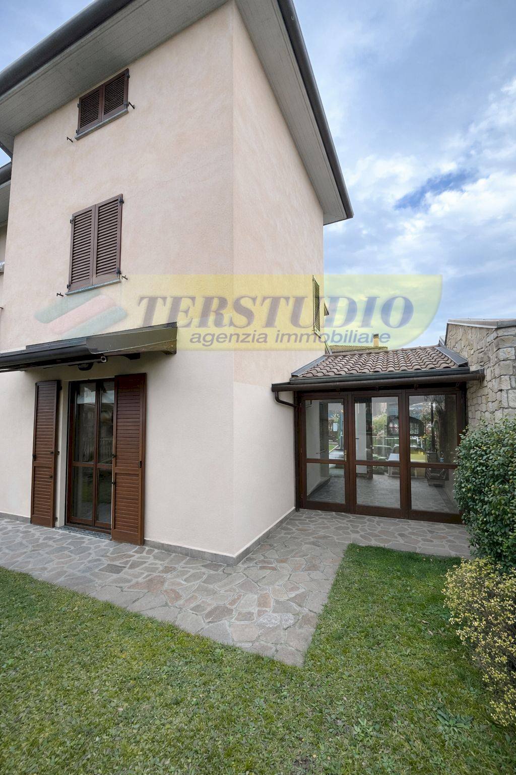 Foto 2 - Villa via Enrico Fermi
 
snc, Merate - photo 2