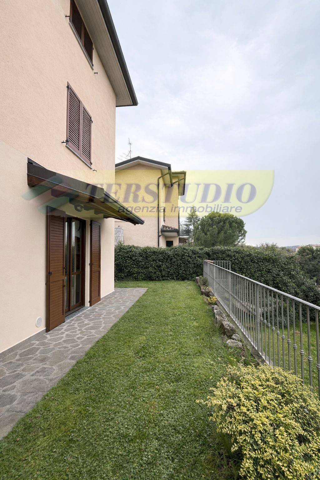 Foto 3 - Villa via Enrico Fermi
 
snc, Merate - photo 3