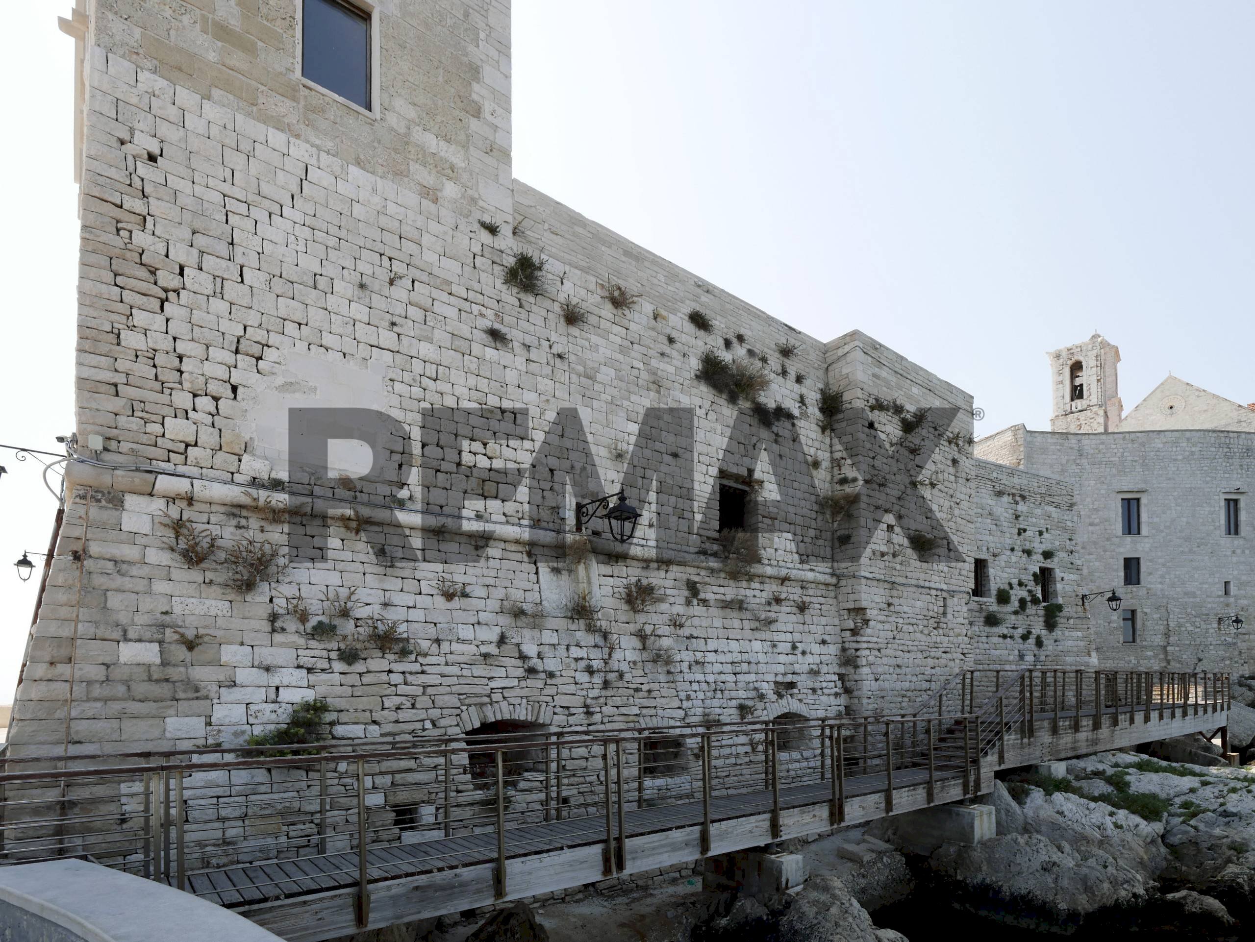 Edificio all\'aperto - Castello Via Marco Polo
 
18, Giovinazzo - foto 1