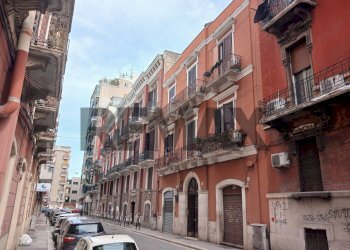 Edificio all\'aperto - Trilocale Via Luigi Zuppetta
 
30, Bari - foto 2