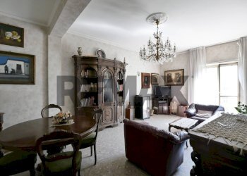 Sala da pranzo - Trilocale Viale Unita' D'italia
 
63/6, Bari - foto 2