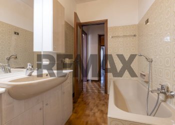Bagno - Semi-detached house Via Dei Fabi
 
9, Cugliate-Fabiasco - photo 16