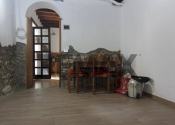 Sala da pranzo - Appartamento via santa maria
 
13, Morazzone - foto 14