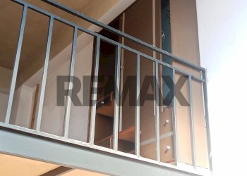 Scale - Locale Commerciale Via Sciarelle
n.144, piano S1, Acireale - foto 6