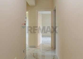 Hall / corridoio - Quadrilocale Via Carlo Pisacane
 
3, Catania - foto 26