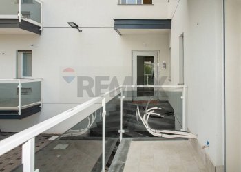 Balcone - Quadrilocale Via Carlo Pisacane
 
3, Catania - foto 41