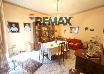 Sala da pranzo - Trilocale Via Solferino
 
41, Catania - foto 1