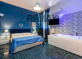 Camera / camera da letto - Attività Commerciale Via Etnea
740, Catania - foto 4