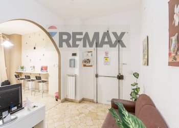 Soggiorno - Attività Commerciale Via Etnea
740, Catania - foto 49