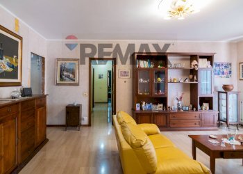 Soggiorno - Appartamento Via Orazio Condorelli
 
7, Catania - foto 1