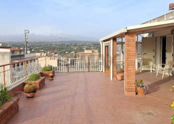 Terrazza - Trilocale via  Giacomo Matteotti
 
162, Misterbianco - foto 4