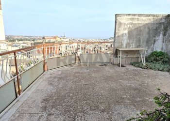 Terrazza - Trilocale via  Giacomo Matteotti
 
162, Misterbianco - foto 29